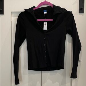 Old Navy Slim Ribbed Button down top in black
